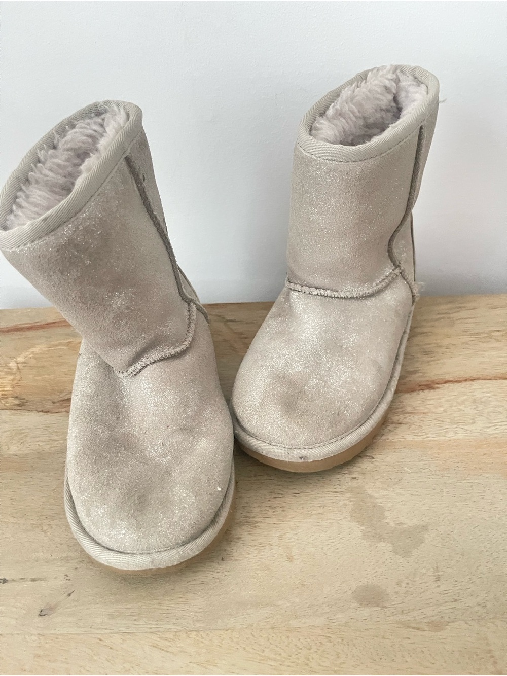 Ugg Kids Cozy Shearling-Lined Boots - light metallic silver grayish beige